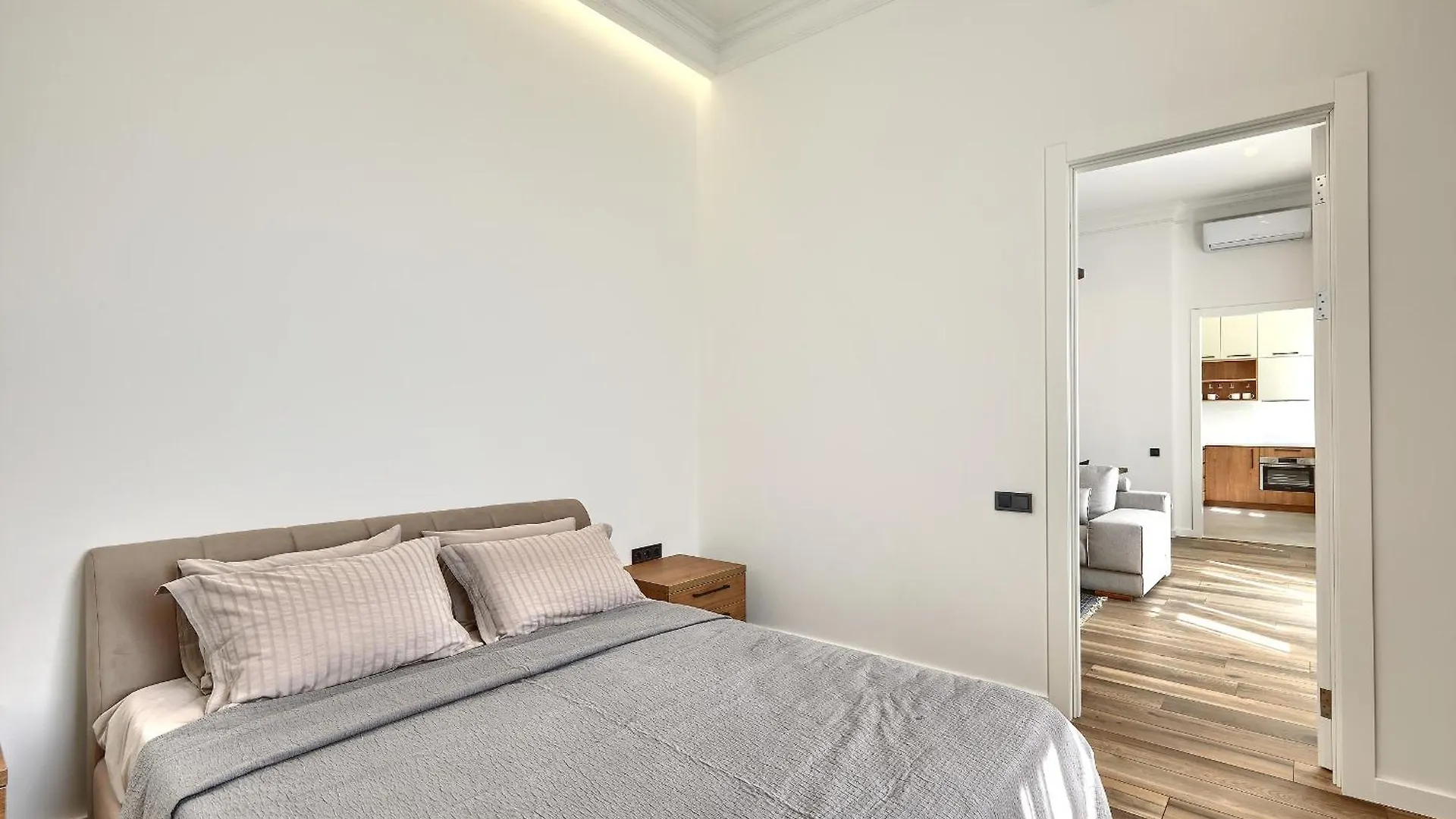 Apartment Ferienwohnung Saksaganskogo Centre Kiew